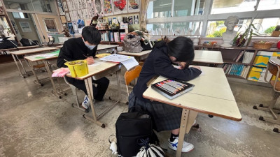 美術部 (1)