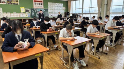 朝の会 (1)