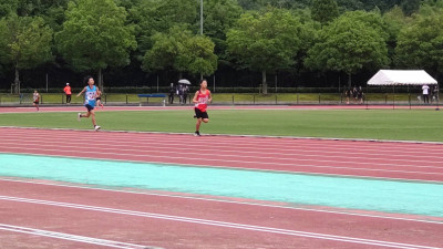 女子 (6)