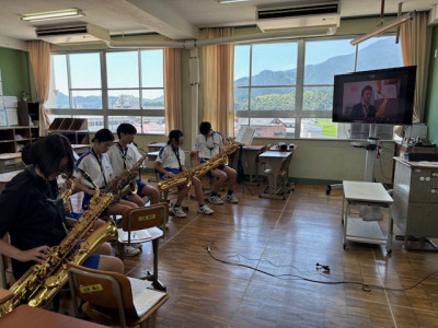 吹奏楽 (1)
