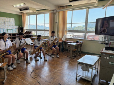 吹奏楽 (2)