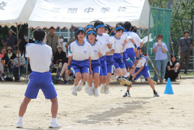 １０みんなでジャンプ (3)