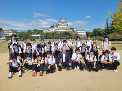 ③ (7)