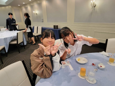 ① (14)