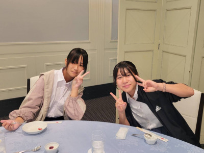 ① (15)
