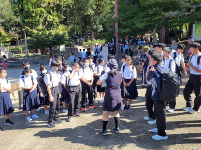 ② (13)