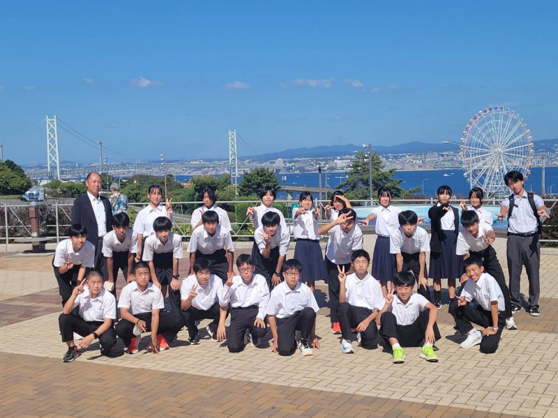 ② (16)