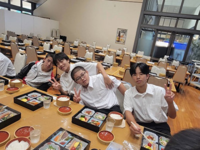 ② (19)