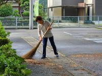 用務員の薬師寺さん　いつもきれいにありがとうございます